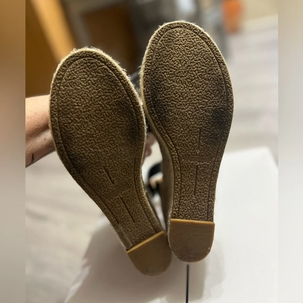 Dolce Vita Shayla Espadrille Wedge size 8